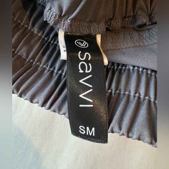 Savvi Woman's Gray Lightweight High Low Taylor Shorts, Size SM - Picture 5 of 9